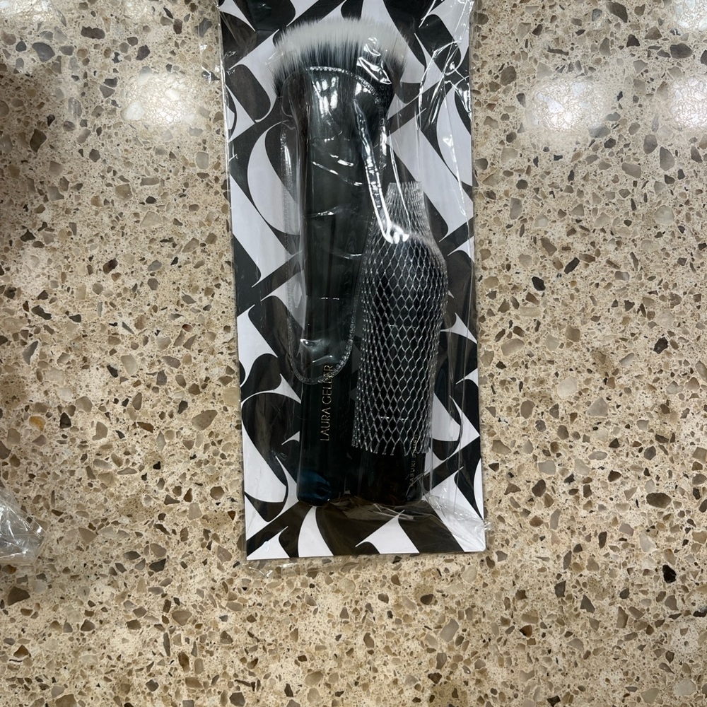NWT! Laura Geller Makeup Brush Combo